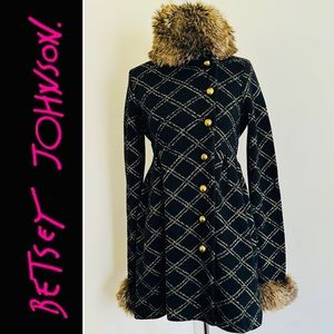 NWOT Betsey Johnson Gold Lamè Fur Trim Knit Coat